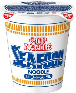 Creamy seafood cup noodle with squid, crab, and umami broth – lasa ng dagat, nakakabusog at nakakatuwa.
