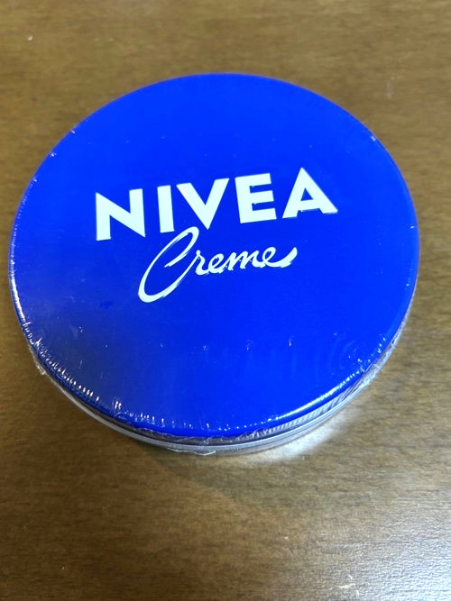 Classic Nivea Cream blue tin (simple design)