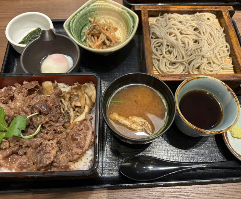 Delicious Wagyu Sukiyaki that pairs perfectly with soba – Kawasaki Lazona