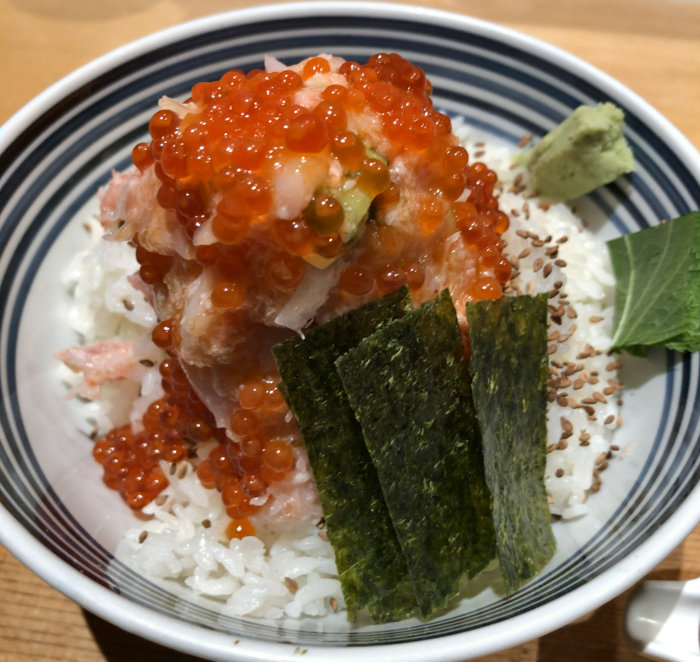 Explore Japanese seafood restaurants and discover fresh seafood dishes across Japan